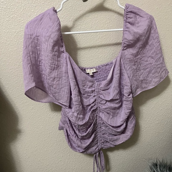 WAYF Gathered Top  *MAKE AN OFFER* - Picture 4 of 7